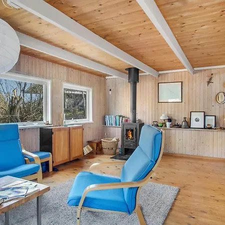 2 Bedroom Gorgeous In Sejero * Sejerby